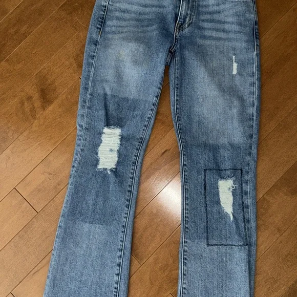 ❤️❤️Derek Lam Mid-Rise Cropped Flare Jeans- accepting all offers❤️❤️ - Picture 3 of 6
